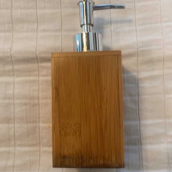 Ole Miss dispenser wooden soap lotion - Picture 3 of 6